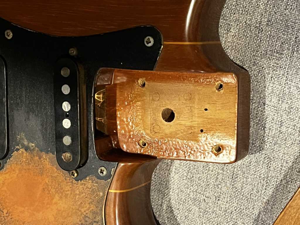 1980 Fernandes FSt-120 neck pocket