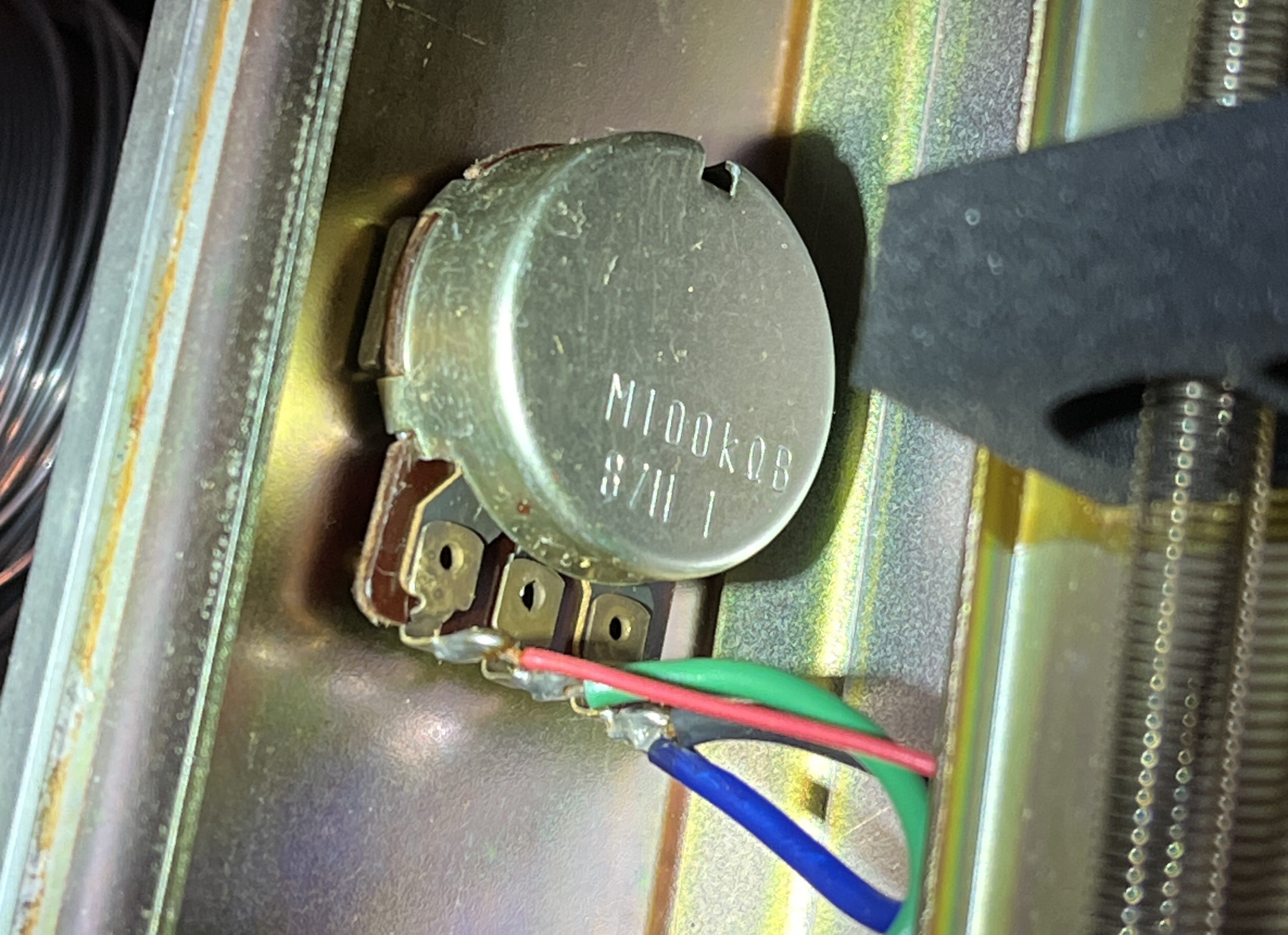 1977-78 Hawk Hr-15 Echo Spring Reverb restoration gallery – Guitar