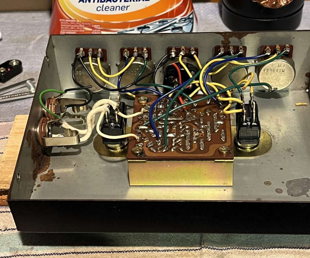 Ace tone Fuzz master Fm-3 pcb and switches