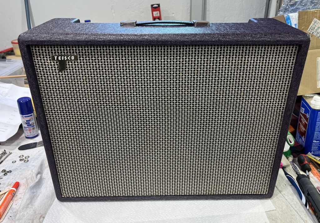 Teisco Amplifier 73r front