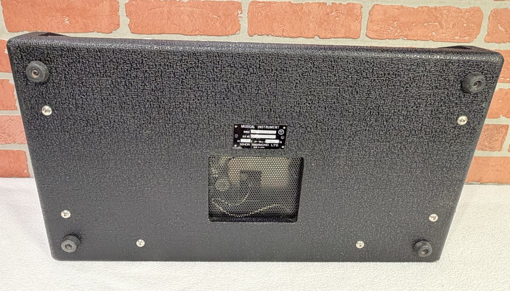 Ace Tone B-9A bass amp bottom